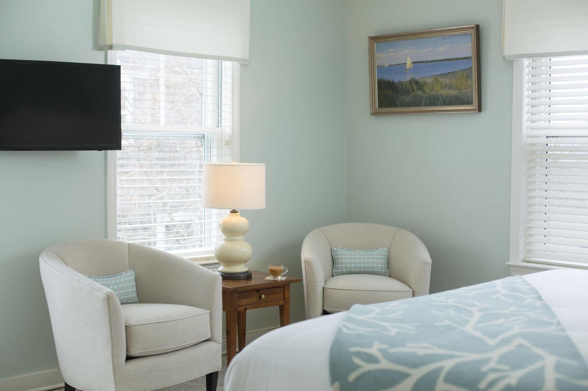 Brass Lantern 4* Nantucket
